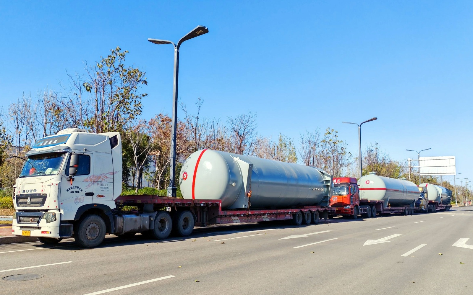 儲(chǔ)罐容器_壓力容器_低溫儲(chǔ)罐_菏澤花王壓力容器